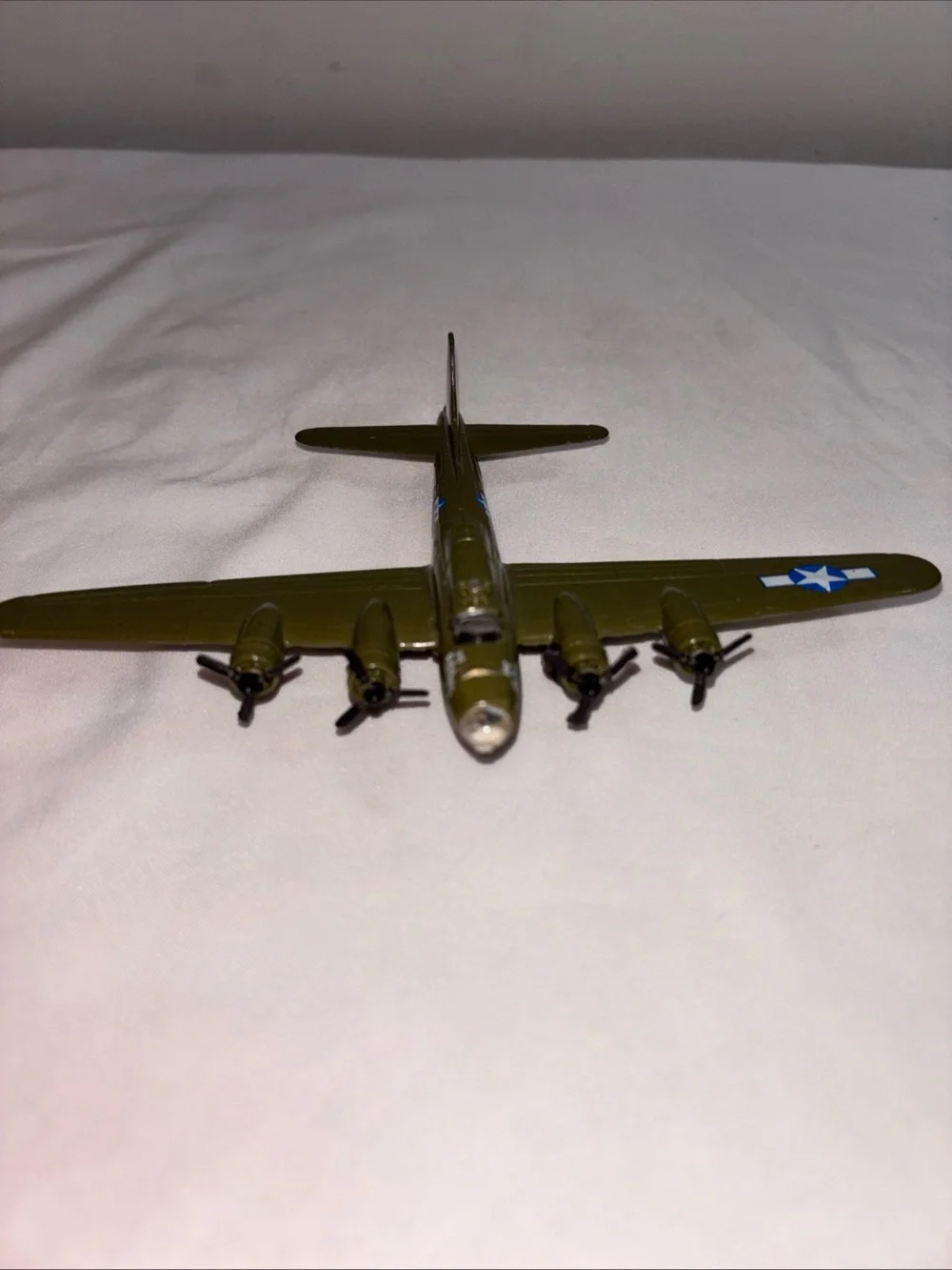 B17 Flying Fortress Military Bomber Play Plane Toy - Olive Green
